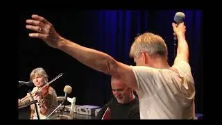 Sirtos Ensemble: Ada son kosmon agapo