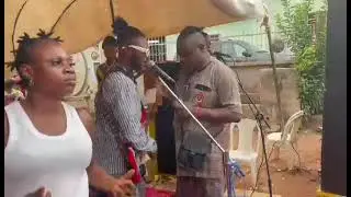 baba London those that play football for Queen Elizabeth
