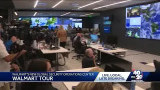Governor Sanders tours Walmart Global Security Operations Center, talks emergency response