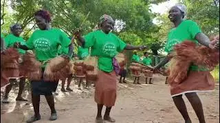 Mumbeere Nu folk dance is fun😂😂😂