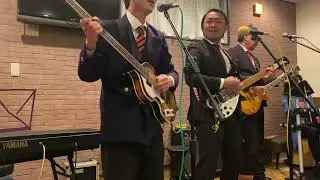 She Loves You/Beatles