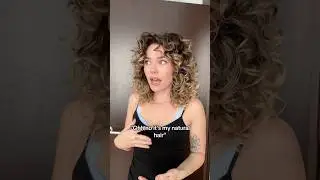 Meeting another curly girl 🤭 #curlyhair  (my hair was so short when I filmed this!!)