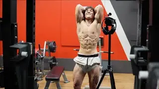 Winter Bulk ep 8 - EARTH SHATTERING SQUAT SESSION (Leg Day)