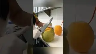 One Smooth Slice! Ultimate Cantaloupe Peeling Technique #cantaloupe #fruitcutting