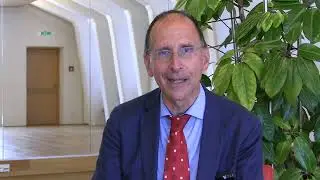 Zwischen Medienanalyse und Schweinsbraten