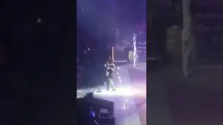 Kid rock smoking weed on stage