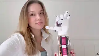 Gesture-Controlled Robotic Hand Using Computer Vision (No Gloves)