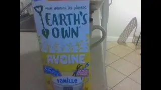 Earths own Vanallie milk replacment and coffe no need for sugar