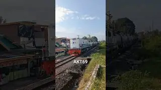 SEMBOYAN 35 PANJAG LOKOMOTIF CC204 MERDU BANGET #keretaapi #shorts