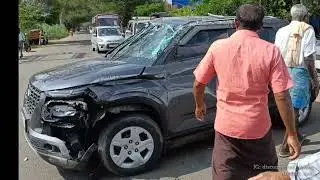 Hyundai Venue - (Live Accident) Dashcam video footage
