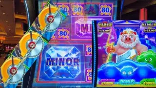 Я сыграл пару новых игр в зале для игры по высоким ставкам! Было весело, но деньги пришли...