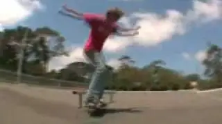 Leo Townsend skateboarding part March 2006
