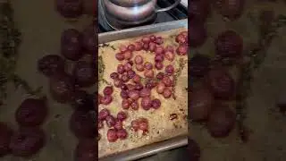 roasted grapes are sooo goood!