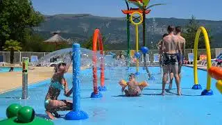 Camping Bois Chatelas (France) Splashpad