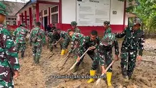 Pulihkan Akses PendidikanPrajurit TNI Bersihkan Jalan SMPN 5 Mutiara di Aceh.