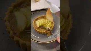 Apple Tart: The Perfect Dessert for Apple Season