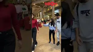 Kriti Sanon REACTS as Shahid Kapoor's fan IGNORES her 😱 #shorts #shahidkapoor #kritisanon