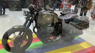Gucci Palace ! 2023 Moto Guzzi V7