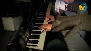 KORG TV / SV1 gespielt von Andreas Gundlach / Isn&acute;t she lovely
