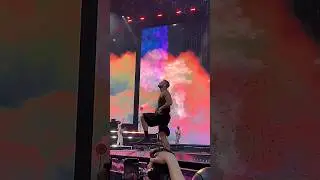 THUNDER - IMAGINE DRAGONS Live Concert - Thunder Lyrics #imaginedragons #thunder