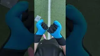 Aqua grip is crazy 💧🧲🧤 #gripmode #goalkeeper #football