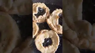 Fried onion rings. 