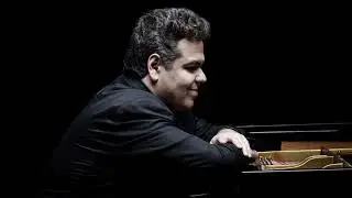 Arcadi Volodos - Schubert Piano Sonata in E major, D.157 - Live 2001