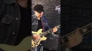 Rockabilly-Modded D&rsquo;Angelico Mini DC 🔥 (Les Trem II Test) #shorts #ReverendHortonHeat #dangelico