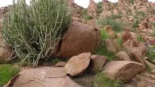TREKKING IN BEAUTIFUL HILLS OF KARONJHAR THAR...BEAUTIFUL SINDH