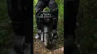 #EUC #ElectricUnicycle #KingSong #OffRoad #trails  #suspension #electricunicycle #nextgenmobility