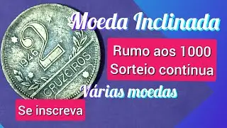 Moeda inclinada