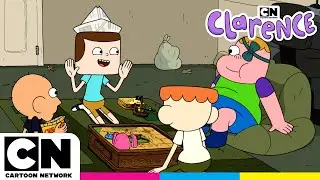 Serata giochi con intruso | Magie d'inverno | Clarence | Cartoon Network