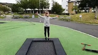 P&aring; lekplatsen i Bifrost