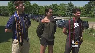 Seniors Fight To Wear Military Sashes Over Graduation Gowns
