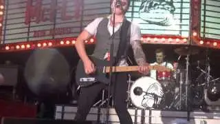 McFly The Heart Never Lies Live @ Newmarket