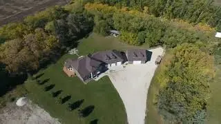 Gorgeous Country home minutes from Portage la Prairie!