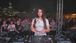 Floating Wave &ndash; Peak Time Techno Playlist | PEAK TIME TECHNO ENERGY & DRIVING FLOW