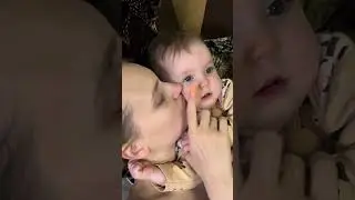 My favourite moments with baby dolls 🥳 viral hug 🫂 #viralhug