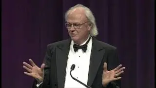 Dennis Muren receives the VES Lifetime Achievement Award at the 5th Annual VES Awards