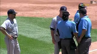 Hector Santiago ejected after glove inspection: 6/27/2021