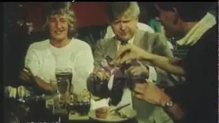 Boozy Pub Lunch, 1970s - Film 99141