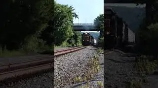 Emd struggling up the grade