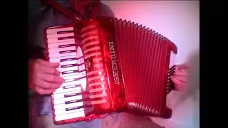 Bouree a huit: French folk dance tune on piano accordion