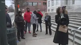 Groups protest government shutdown outside Atlanta federal building