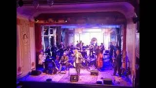 Earth Died Screaming - Andi Almqvist, Bebe Risenfors, The Salmon Smokers, Det Norske Bl&aring;seensemble