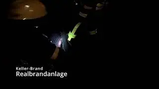 Realbrandanlage Feuerwehr Frankfurt - Keller Brand