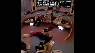 TNG 4x14: Clues