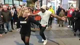Encuentro casual bailando SALSA CUBANA y SALSA CALEÑA lo importante es gozar ECUATORIANOS SORPRENDEN