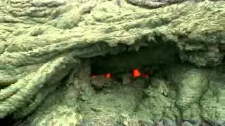 Lava's advance toward Pahoa stalls