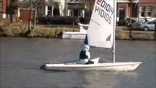 Merlins Race at Tamesis Club 19th Feb 2012.wmv